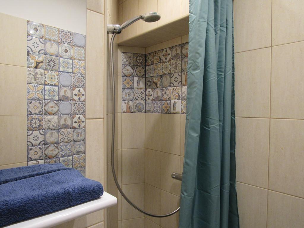 Antik Apart Hotel Рига Экстерьер фото